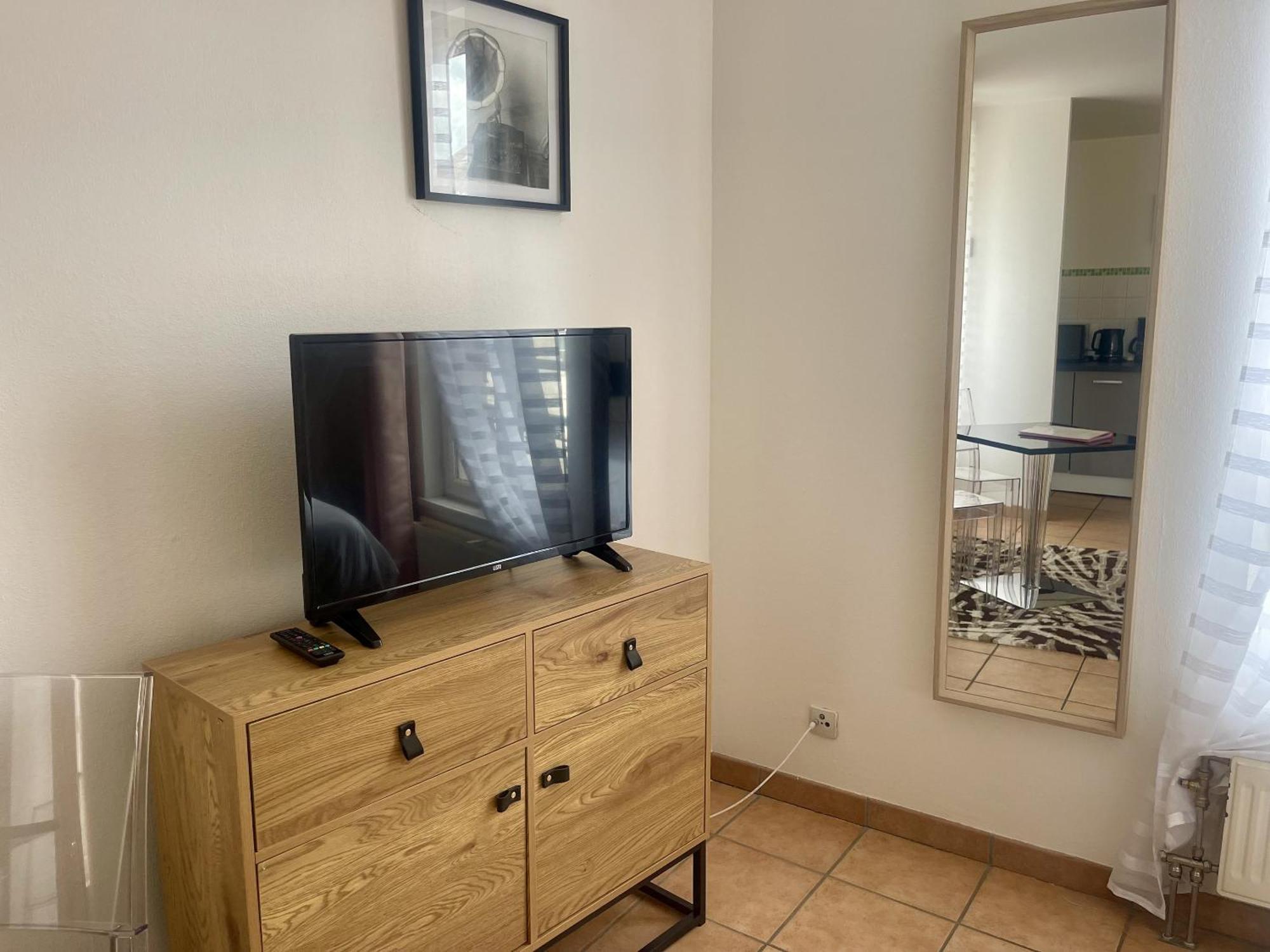 Apartment Le Paul Bert Les Quais 2 Personnes *
